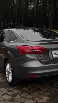 FORD FOCUS 2.0 TITANIUM FASTBACK 16V FLEX 4P POWERSHIFT FORD FOCUS 2.0 TITANIUM FASTBACK 16V FLEX 4P POWERSHIFT